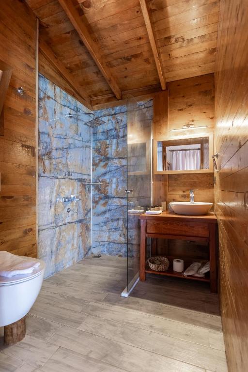 Ванная комната в La Boheme Kabak Adults Only