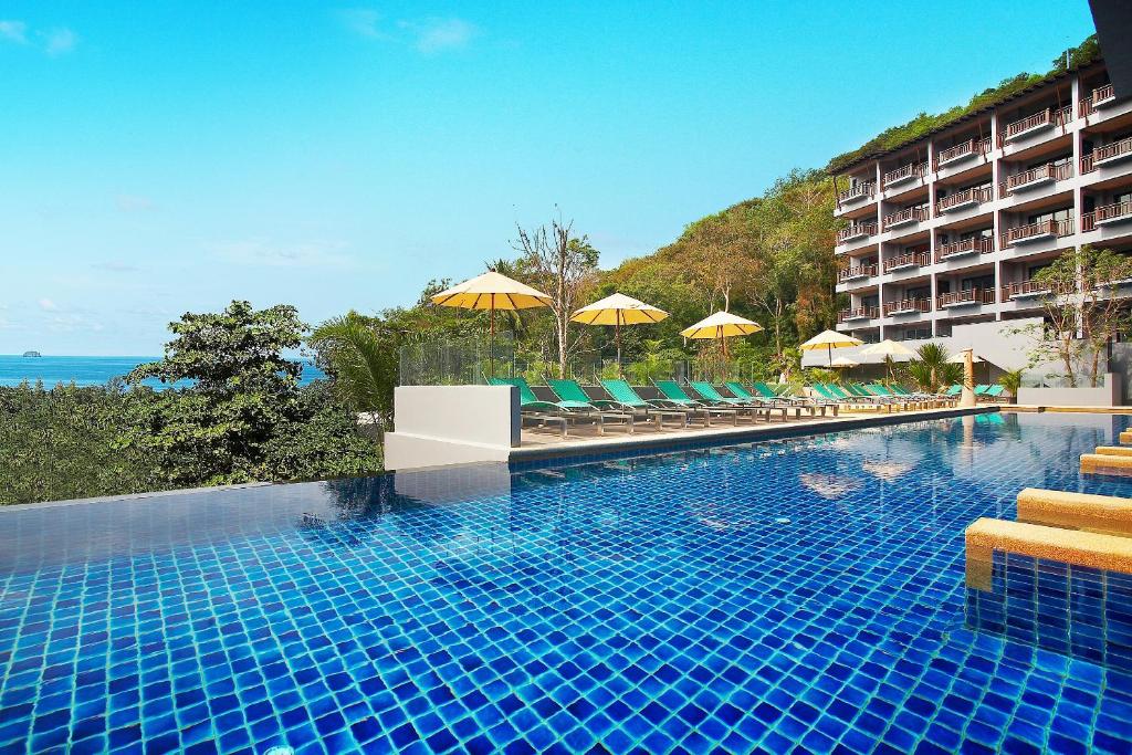 Bazén v ubytování Krabi Chada Resort - SHA Plus nebo v jeho okolí