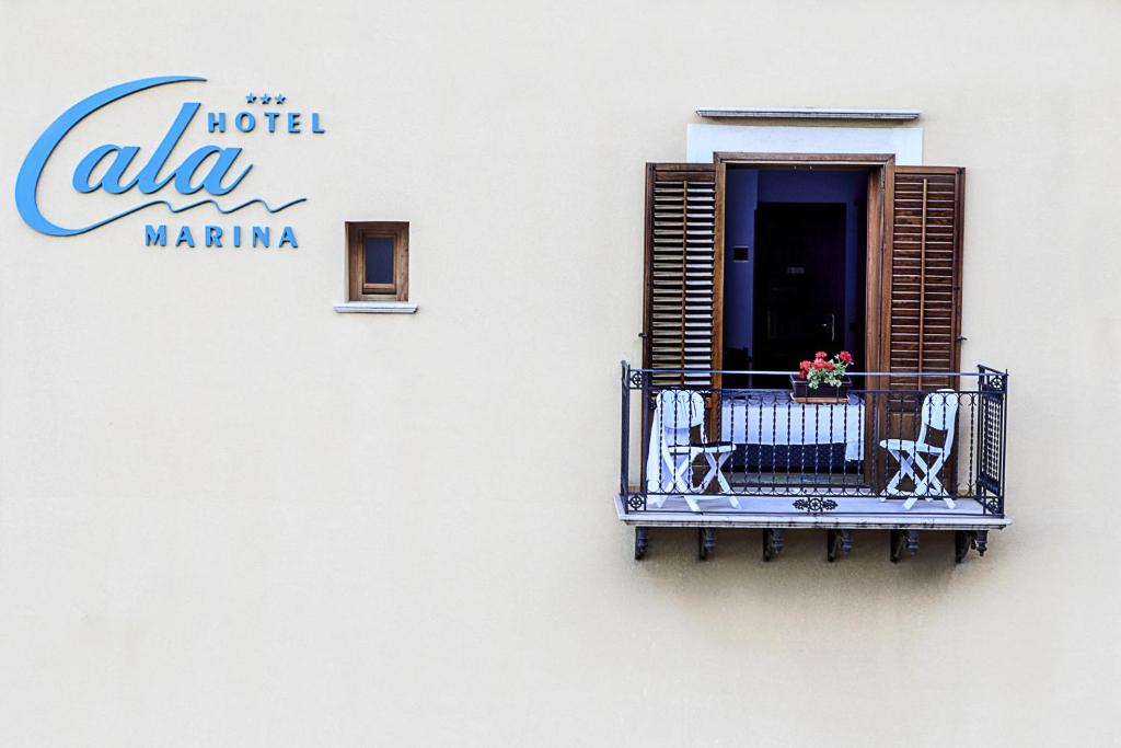 Balkón nebo terasa v ubytování Hotel Cala Marina