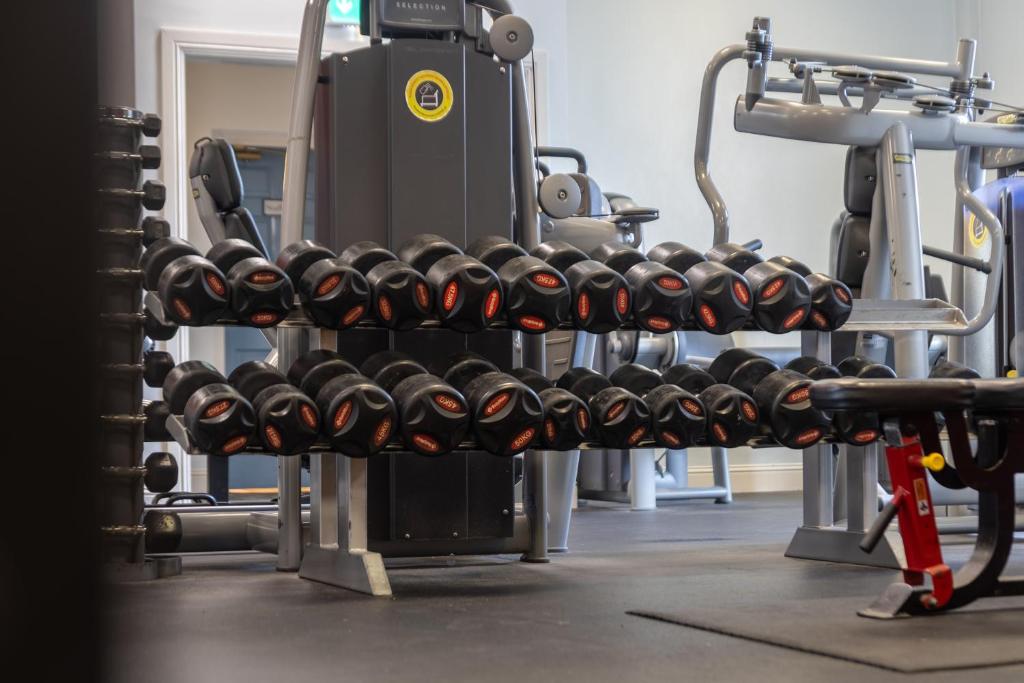 Fitness centrum a/nebo fitness zařízení v ubytování Carrigaline Court Hotel & Leisure Centre