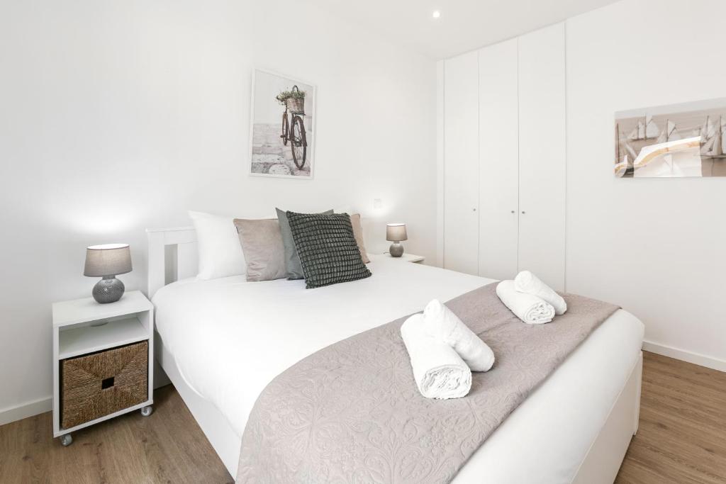 Postel nebo postele na pokoji v ubytování Seaside Salty Escape