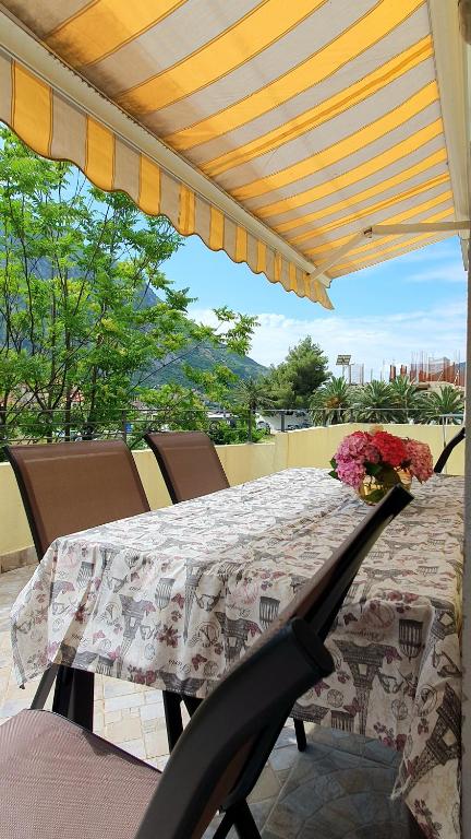 Fotografie z fotogalerie ubytování Apartments Ognjenović v destinaci Risan