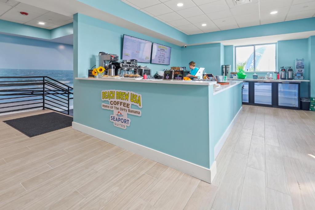 Kuchyň nebo kuchyňský kout v ubytování Seaport Suites