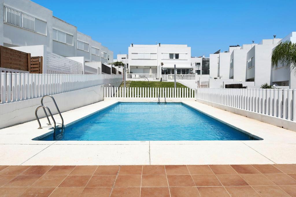 Villa Rosa de Luxemburgo, Conil de la Frontera – Precios ...