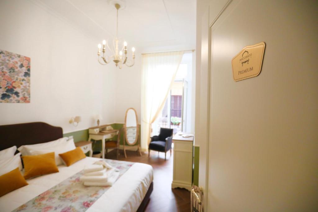 Krevet ili kreveti u jedinici u objektu Macchiato Suites Boutique Guest House