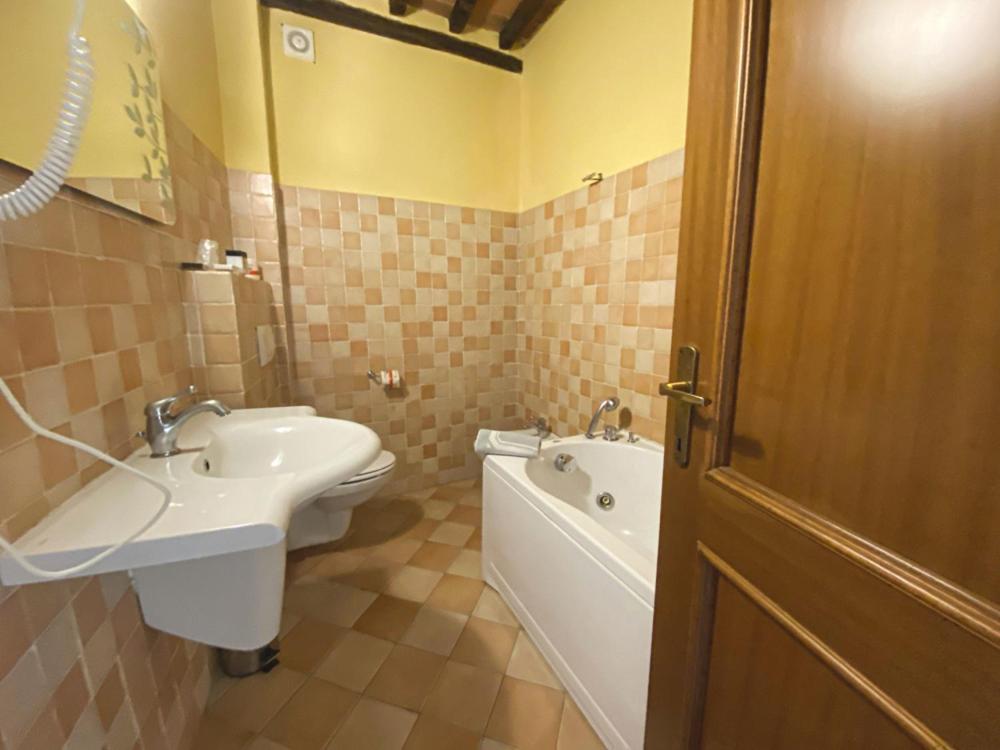 Koupelna v ubytování Borgo Giusto Tuscany