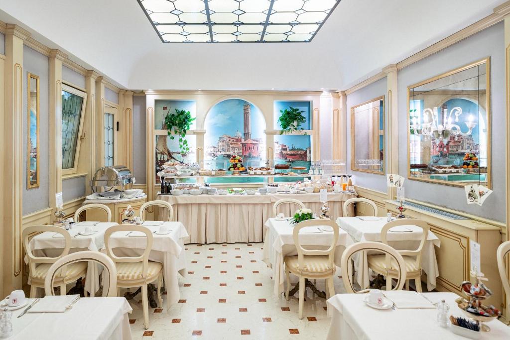 Fotografie z fotogalerie ubytování Hotel Colombina v Benátkách