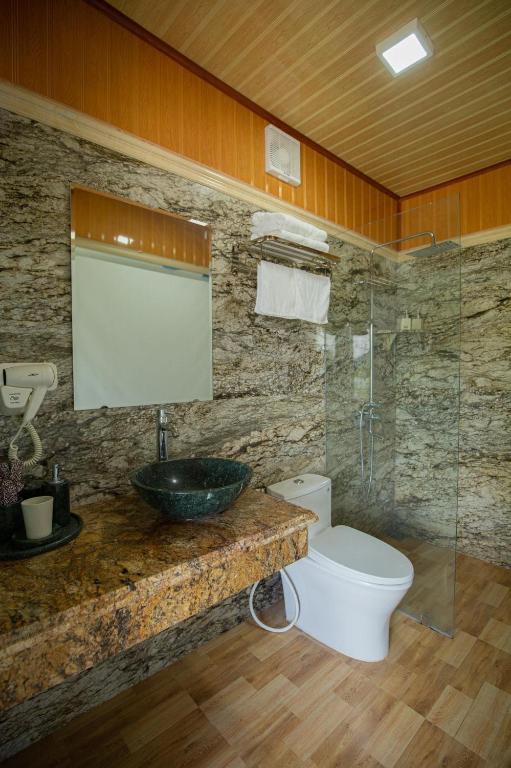 Xuan Son Lakeside Bungalow - 10