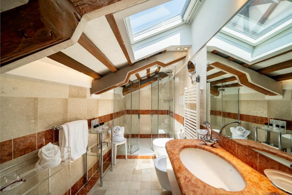 Koupelna v ubytování Hotel Colombina
