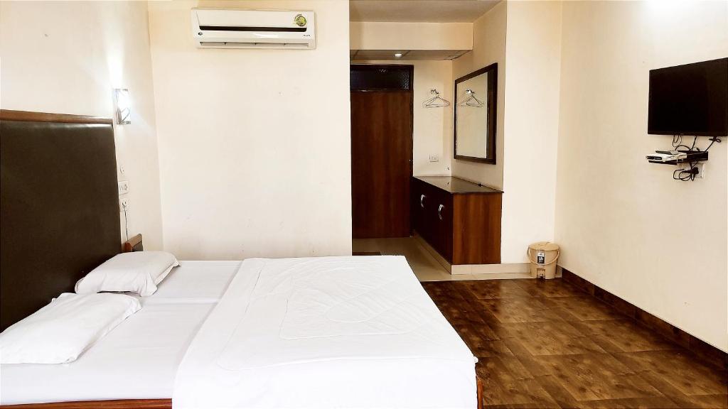 Легло или легла в стая в HOTEL INTERNATIONAL -- Bus Stand Jalandhar City