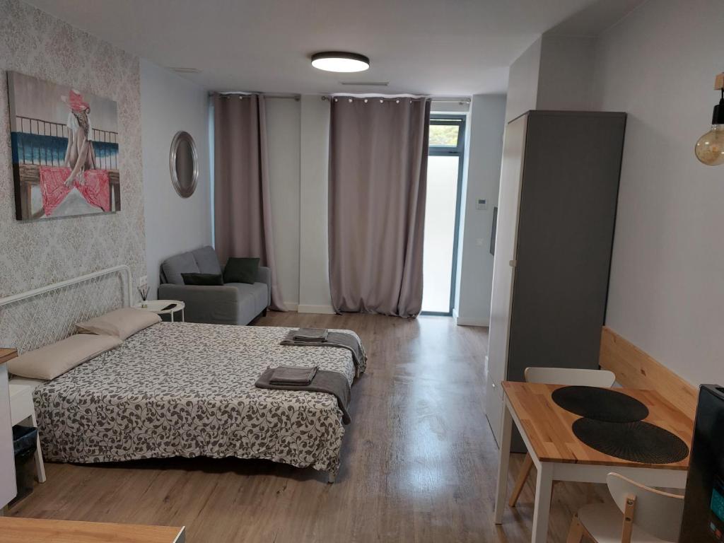 Trafalgar estudio alicante, Alicante – Updated 2023 Prices