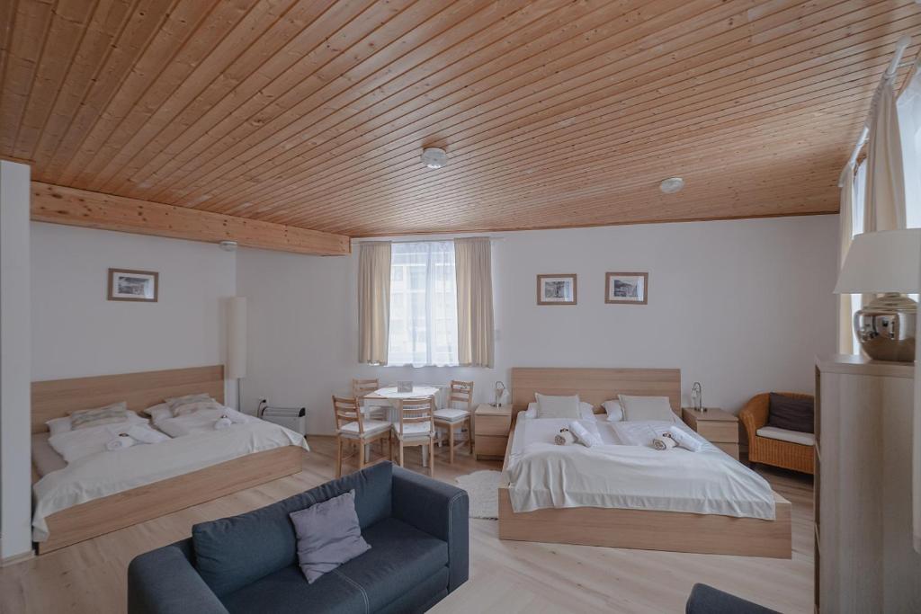 Postel nebo postele na pokoji v ubytování Alpenpension Haslinger