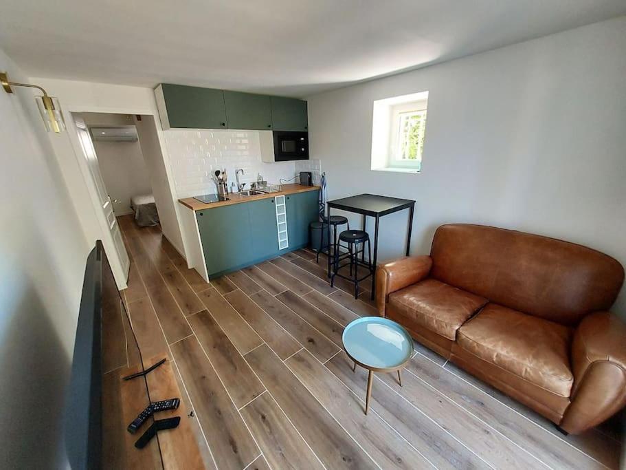 Photo de la galerie de l'établissement Mignon T2, cœur du mourillon, proche plage., à Toulon