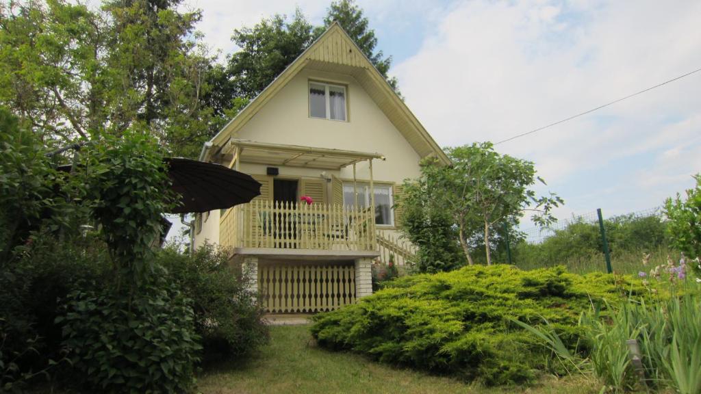 Κήπος έξω από το Csaford Lodge