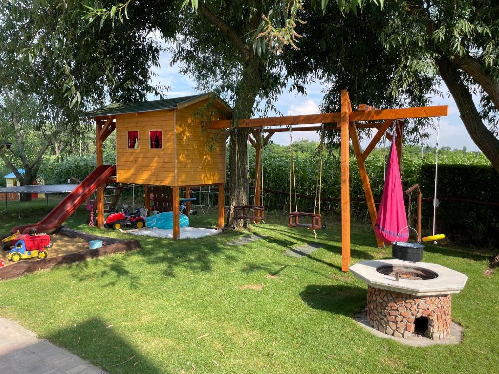 De kinderspeelruimte van Linett Apartman