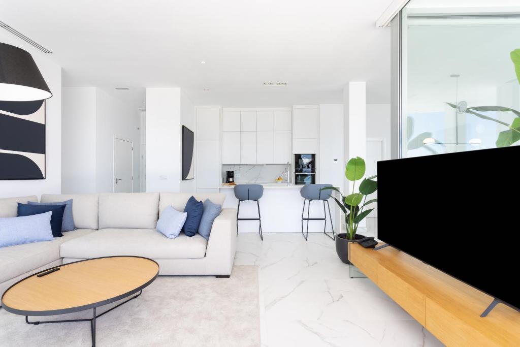 Fotografie z fotogalerie ubytování Crystal I Luxury Apartments by EnjoyaHome v destinaci Acantilado de los Gigantes