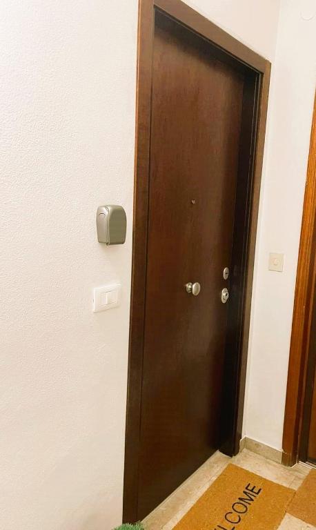 La Via Di Mezzo - 10