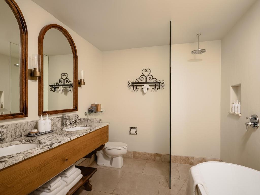 Vannituba majutusasutuses Enzian Inn