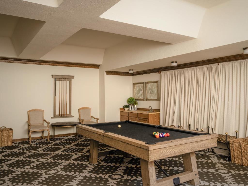 Piljardilaud majutusasutuses Enzian Inn