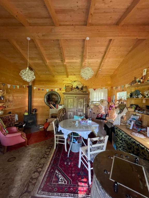 Posezení v ubytování Acorn Glade Glamping