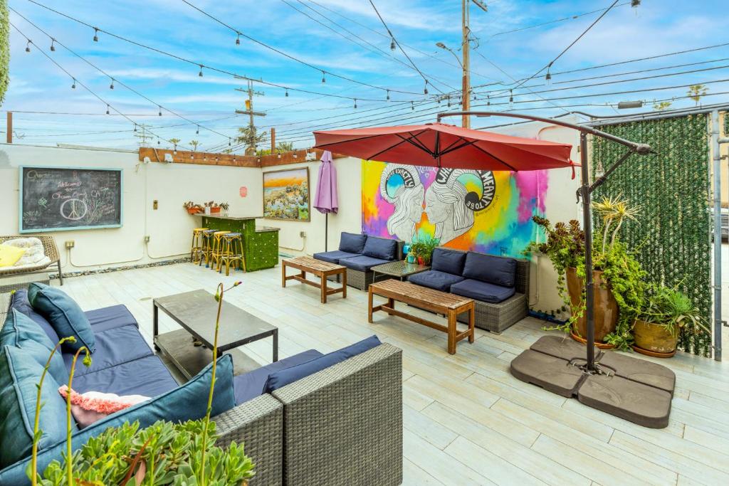 Samesun Ocean Beach Hotel & Hostel photo