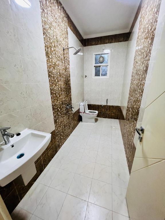 Koupelna v ubytování فيلا المزار villa almazar
