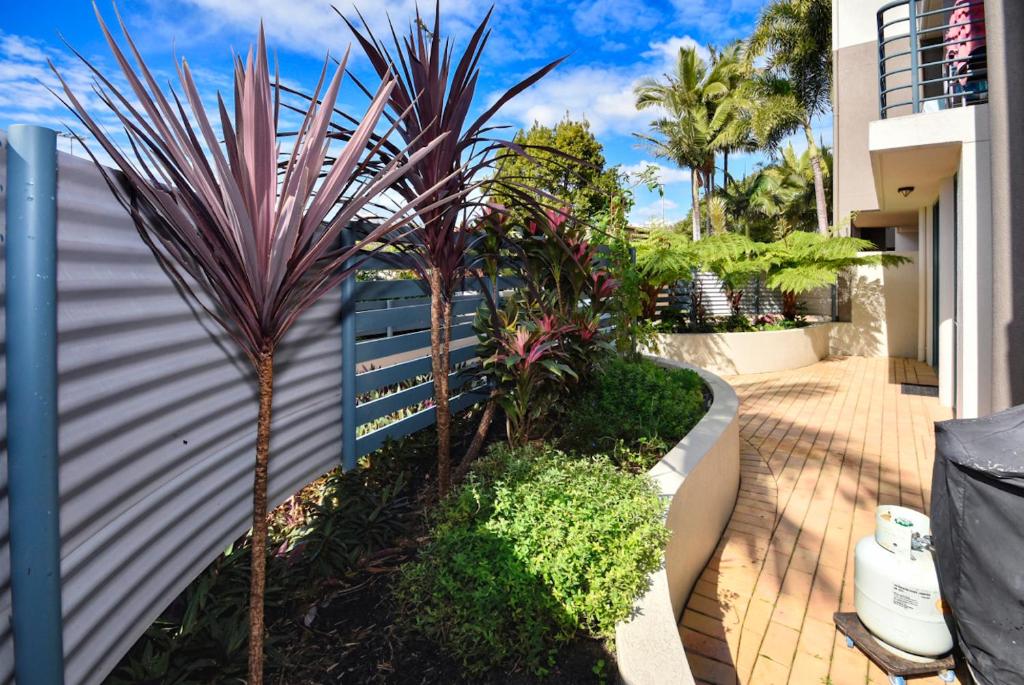 Zahrada ubytování Maroochydore Stylish Luxury - Pool / Beach ZD9