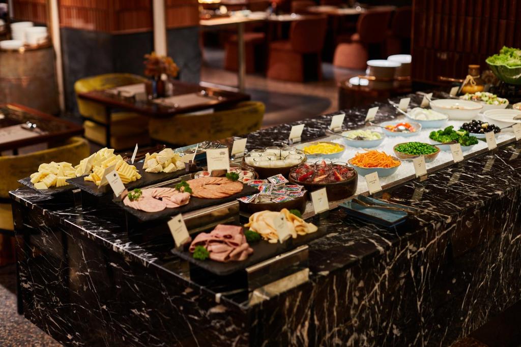 Valia Hotel Bangkok - Resim 41