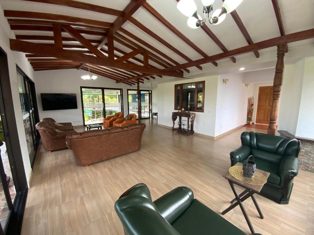 TV a/nebo společenská místnost v ubytování Finca Hotel 12 Palmas- Aeropuerto JMC
