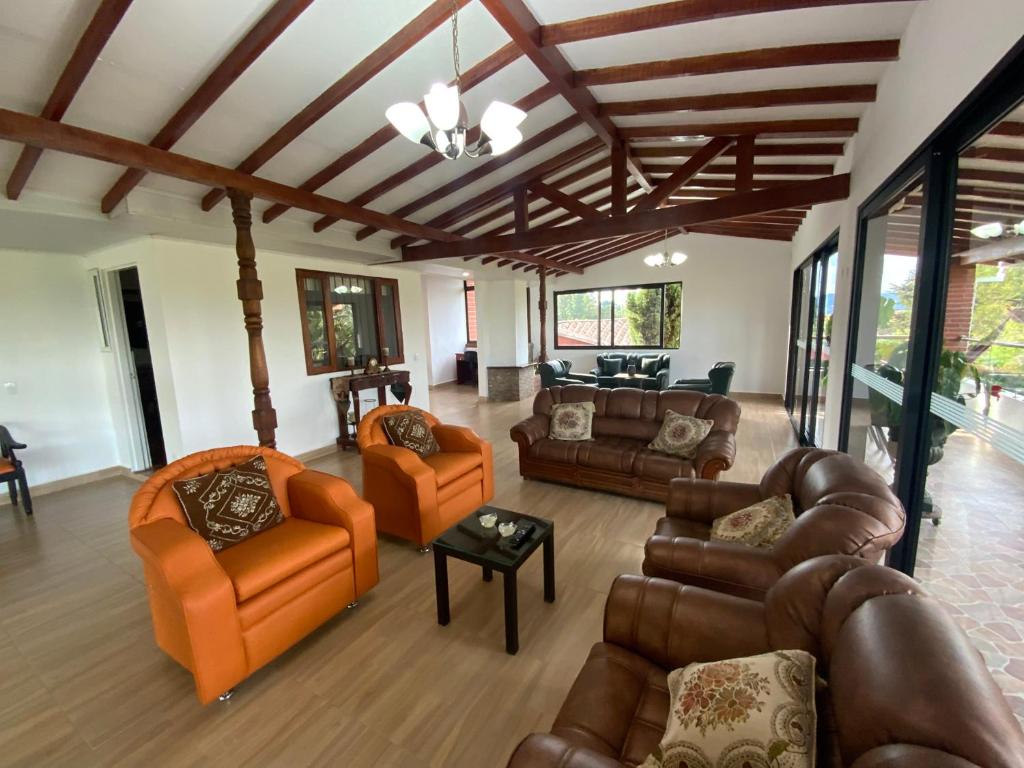 Posezení v ubytování Finca Hotel 12 Palmas- Aeropuerto JMC