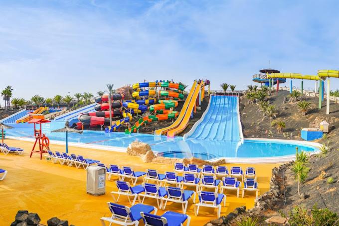 The swimming pool at or close to Villa Origo Mare 1236 in Majanicho
