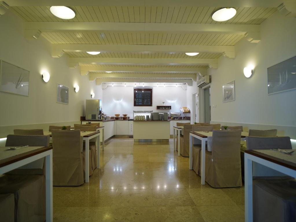 TV a/nebo společenská místnost v ubytování Hotel Vista