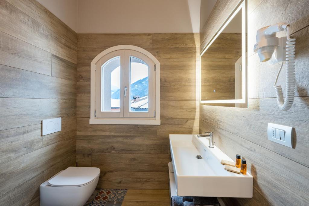 Koupelna v ubytování Bianco Hotel