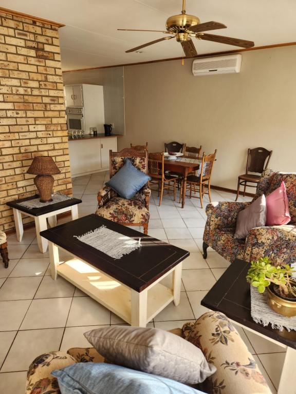 Guest house Squirrels Den, Zeerust, South Africa