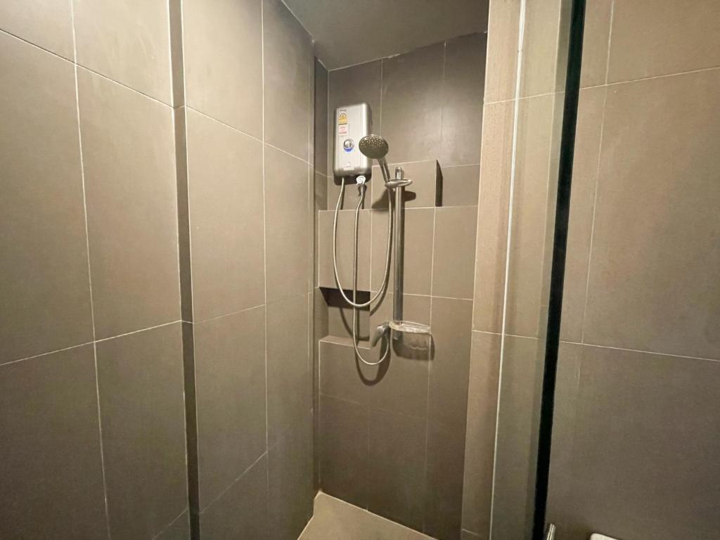 Wisdom Hotel & Residence - Deluxe Twin Room