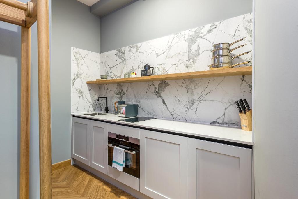 KM Apartments - Compact Studio