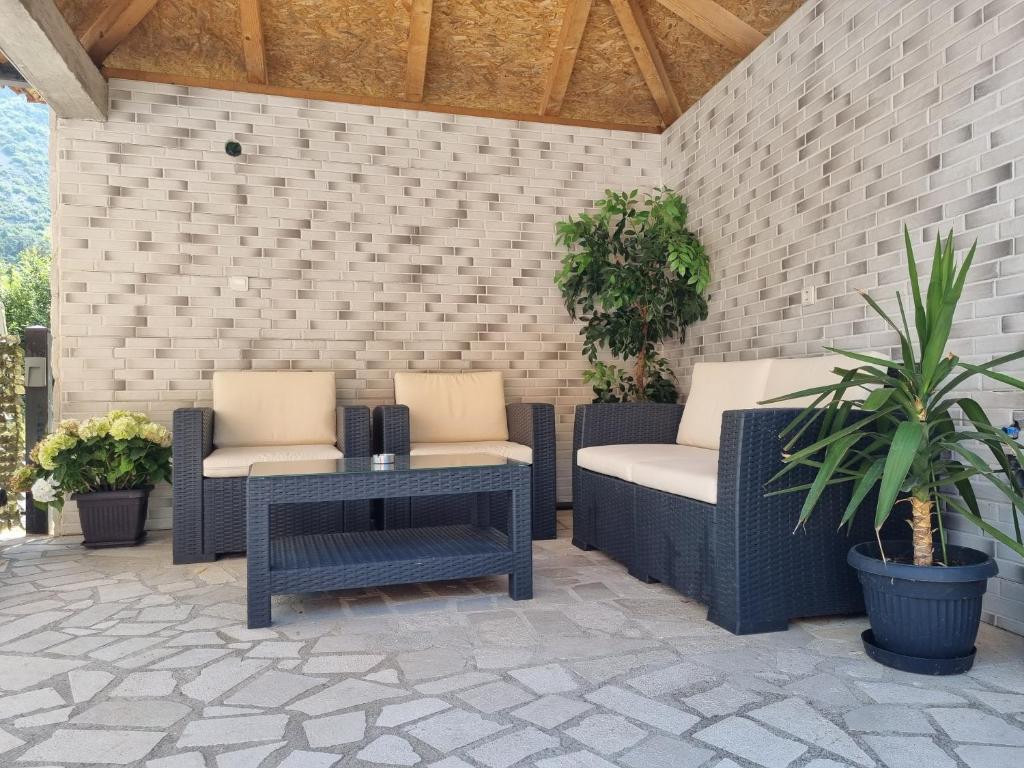 Milas Trojica Kotor - 10