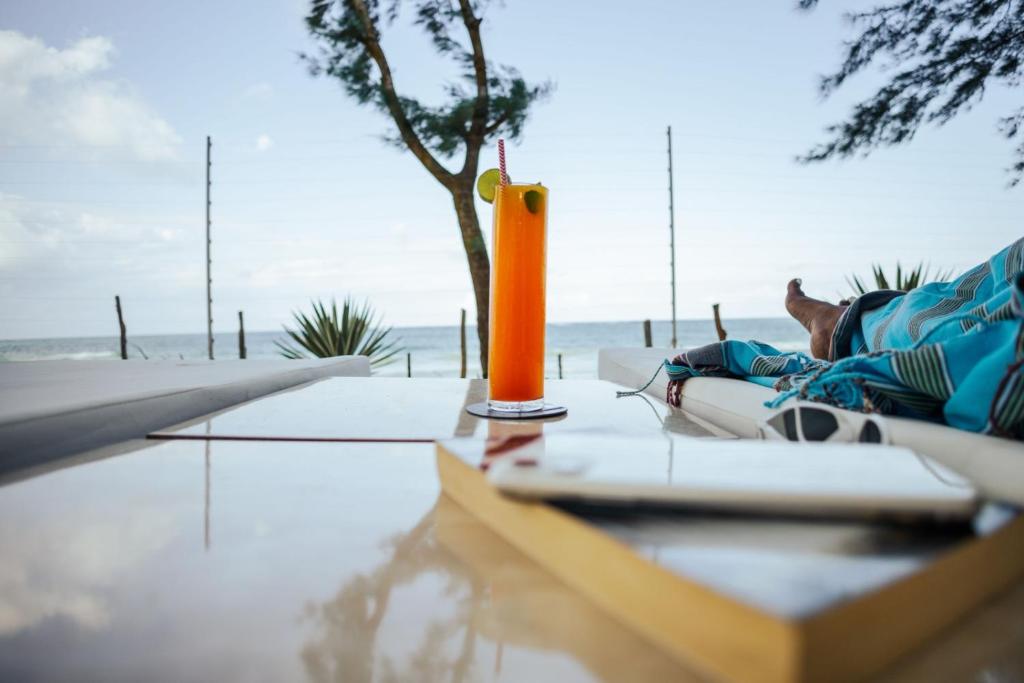Nápoje v ubytování Searenity Beach Villa
