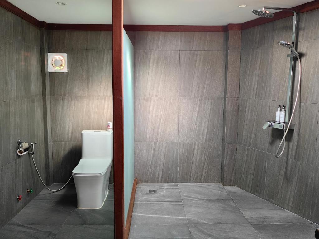 Devi Kampot Resort at Phum Kampot - Junior Suite With Terrace