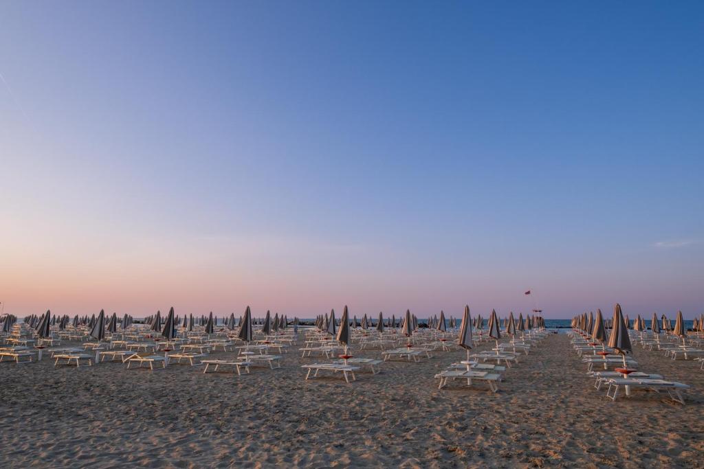 Hotel Crown - Resim 11