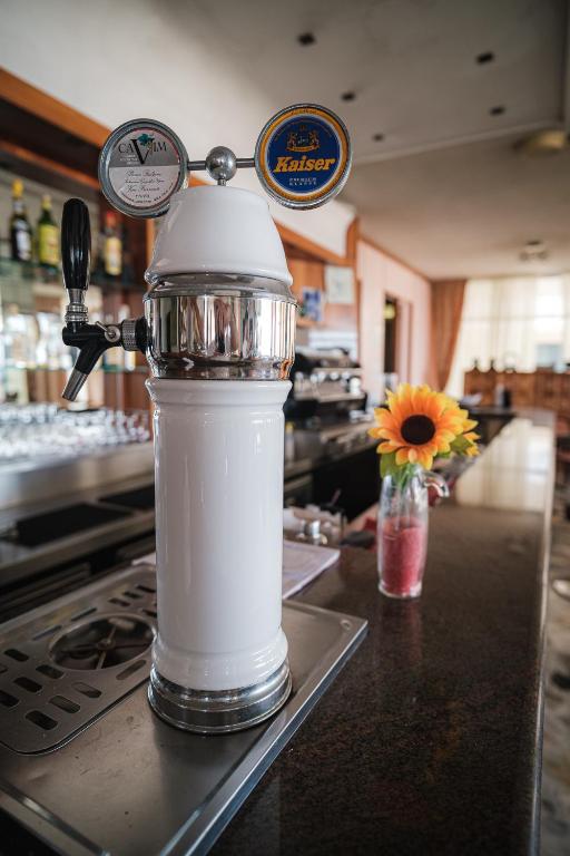 Hotel Crown - Resim 10