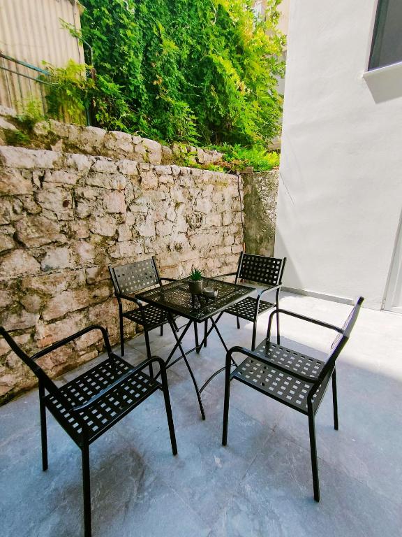 Patio nebo venkovní prostory v ubytování Avramiou Lofts