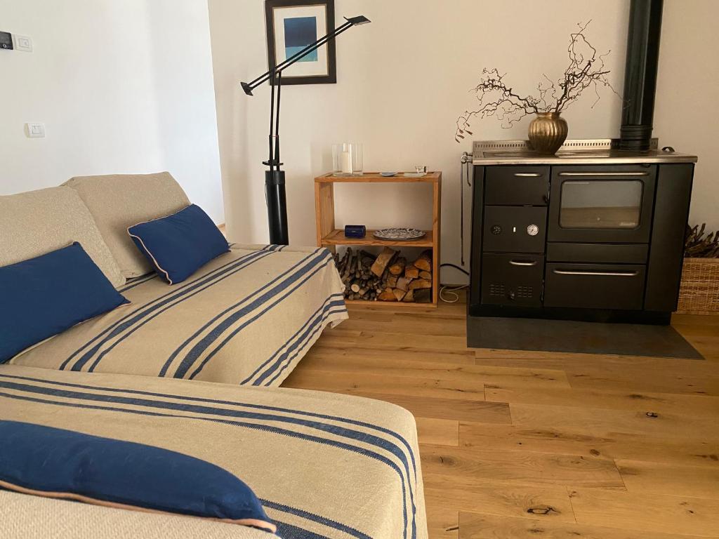 TV a/nebo společenská místnost v ubytování B&B Casa Trambasore