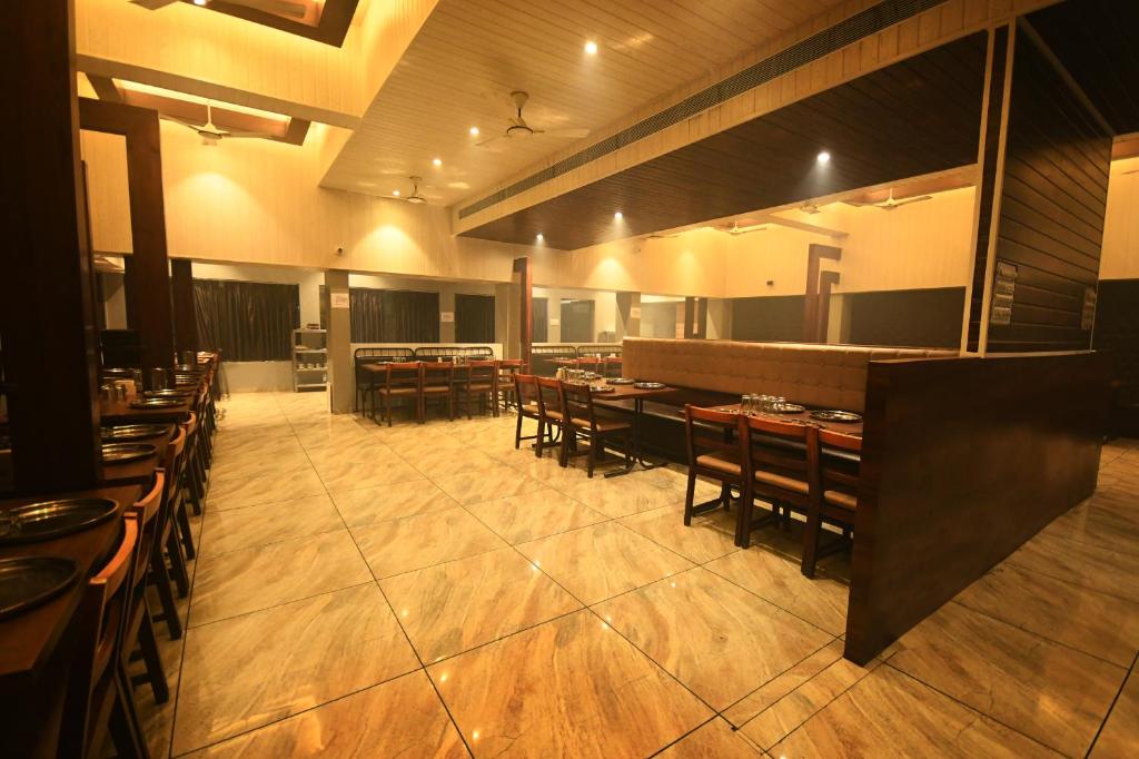 Restaurace v ubytování Hotel Opal