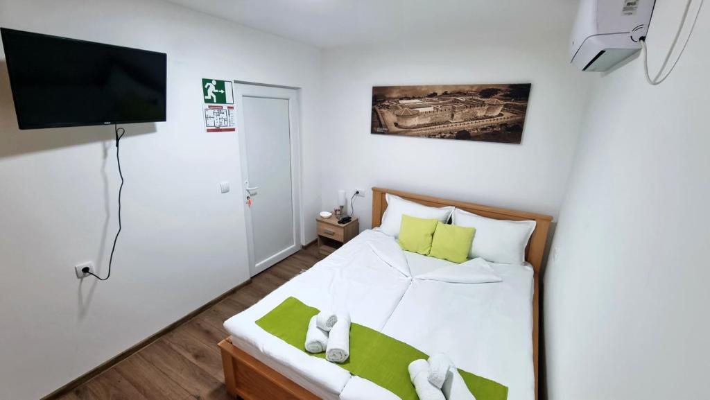 Krevet ili kreveti u jedinici u objektu Apartmani - Kladovski Konak