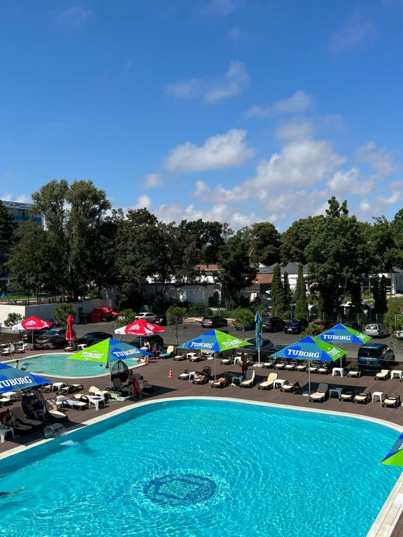 Bazén v ubytování Hotel Agora nebo v jeho okolí