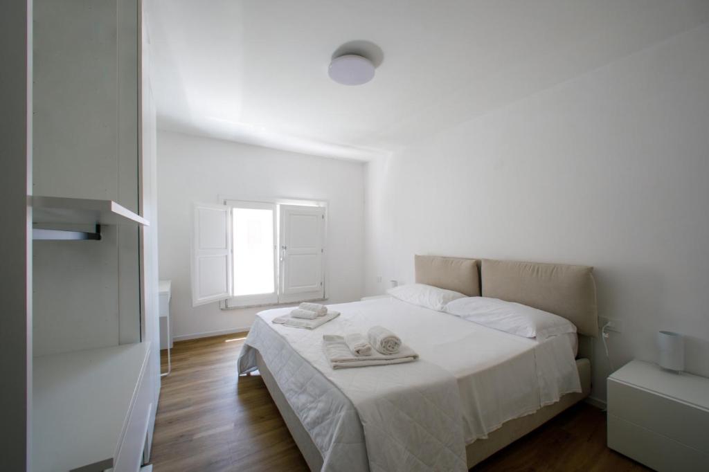 Scudaniglio Apartments - Two-Bedroom Apartment With Sea View