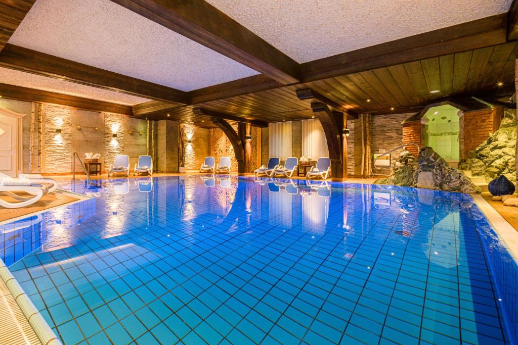 Bazén v ubytování Hotel Krone Igelsberg nebo v jeho okolí