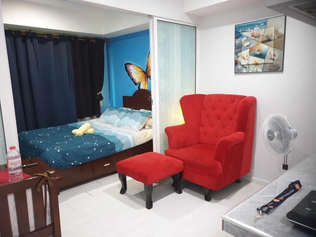 J Serenity Staycation