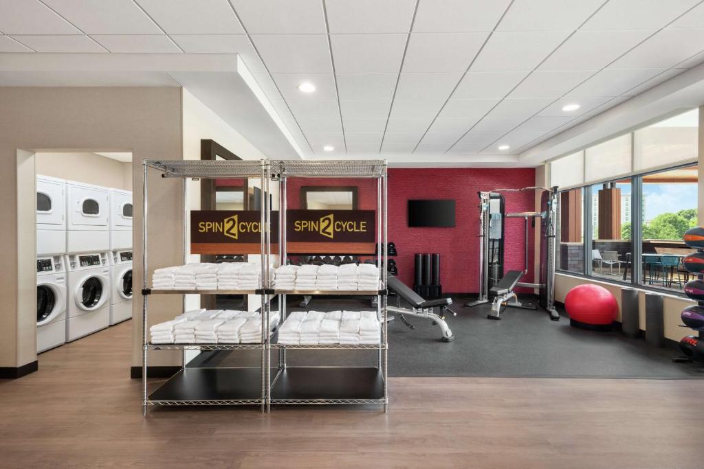 Home2 Suites By Hilton Madison Central Alliant Energy Center photo